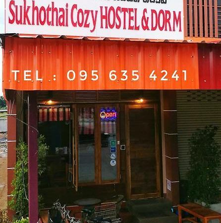 Sukhothai Cozy Hostel And Dorm Esterno foto